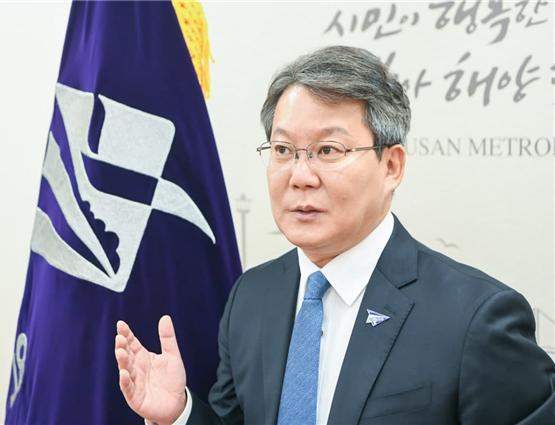 부산시장 보궐선거 출마를 선언한 변성환 전 부산시장 권한대행.