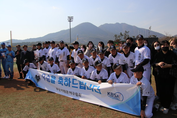 이번 대회에 참여하는 신정중학교 야구부의 모습. 출처:정관타임스DB